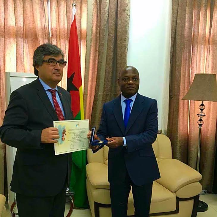 Associação Portuguesa de autarcas monárquicos homenageou Presidente da Republica da Guiné-Bissau