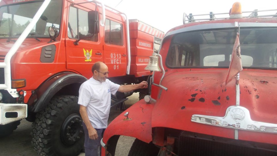 Bombeiros de Vila Verde recuperam ‘velha’ Bedford de combate a incêndios de 1960; viatura integrará futuro Museu dos Bombeiros