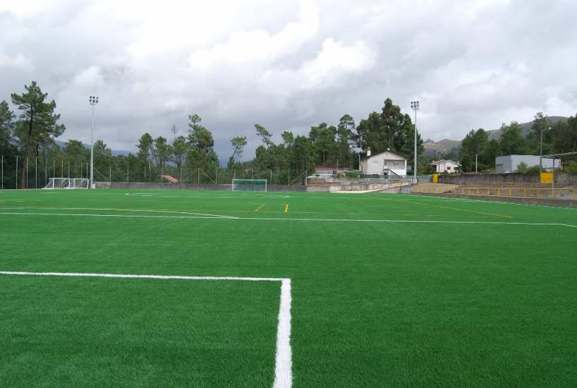 Obras no Campo das Cachadinhas voltam a dominar a reunião de Câmara em Amares