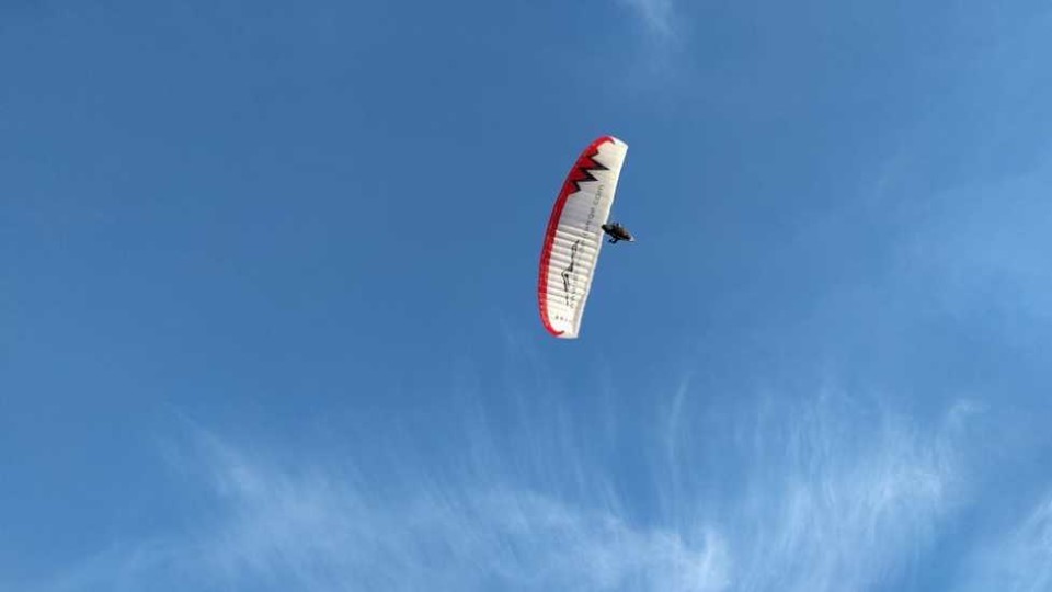 Pilotos já aterram com toda a emoção na nova pista de aterragem de parapente em Amares