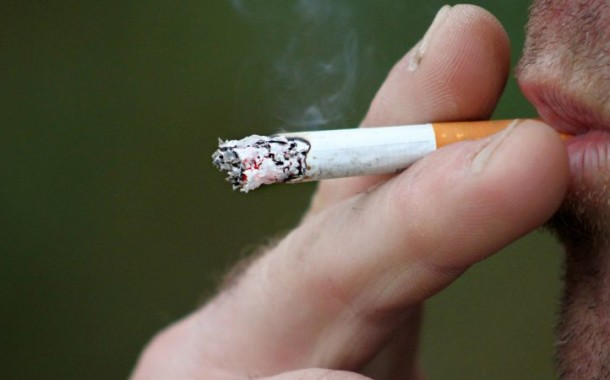 Governo proíbe fumar junto a escolas, hospitais e centros de saúde