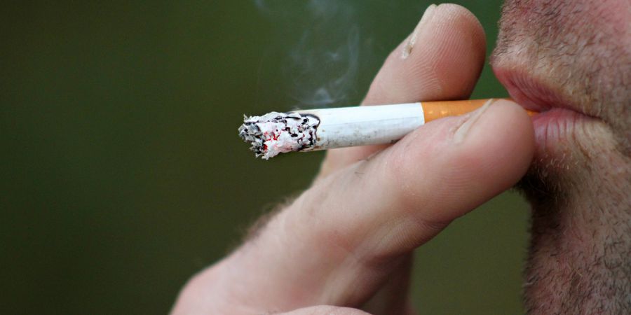 Governo proíbe fumar junto a escolas, hospitais e centros de saúde