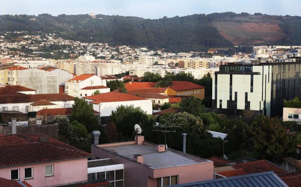 Câmara de Braga transfere mais de um milhão e quatrocentos mil euros para obras nas freguesias
