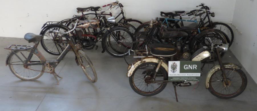 GNR recupera motociclos e bicicletas antigas em Barcelos e Vila Verde; investigação começou em Amares