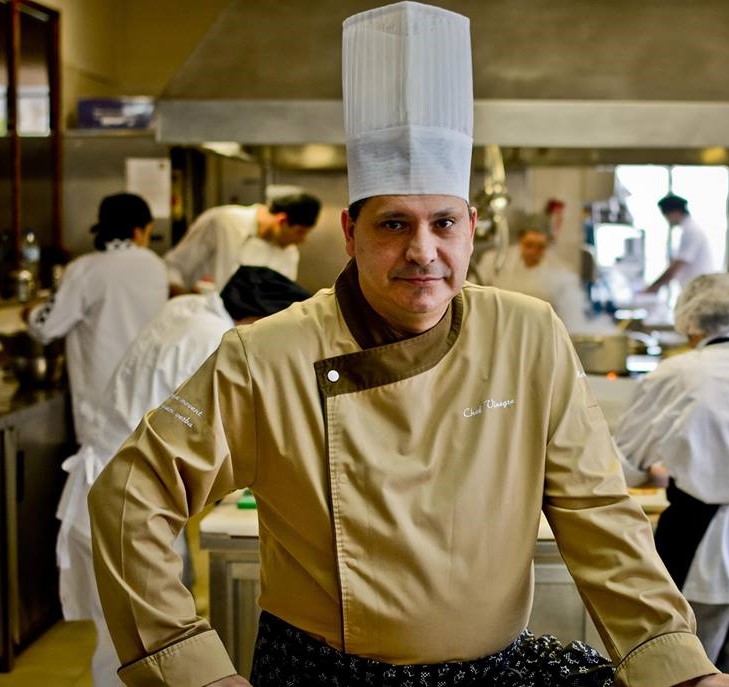 Chefe José Vinagre e mexicano Rafael Ibarra ‘assinam’ jantar solidário da Cruz Vermelha na Vila de Prado