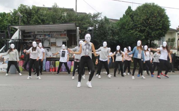 AMARES: ‘Flash mob’ para sensibilizar para a necessidade de eliminar a pobreza
