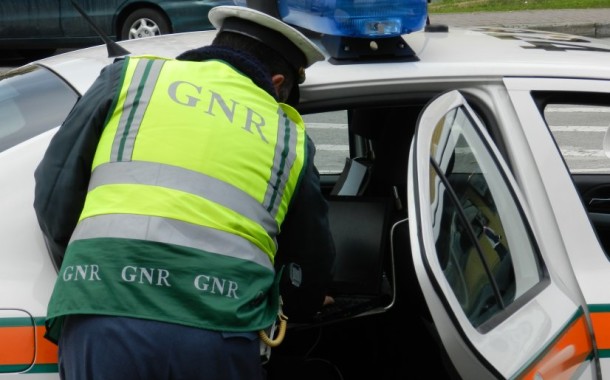 GNR fez 96 detenções em flagrante delito no fim-de-semana