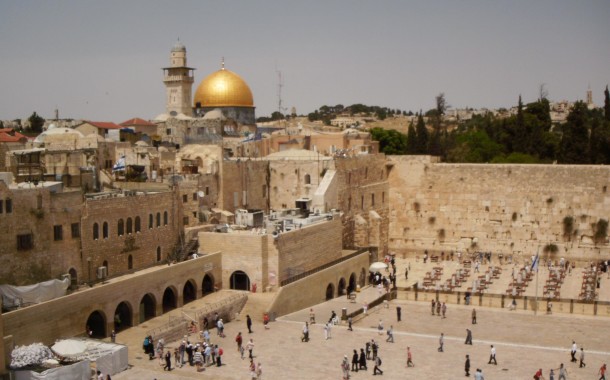 Israel suspende cooperação com UNESCO
