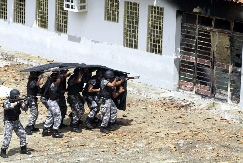Confrontos entre gangues em prisão brasileira provocam oito mortos