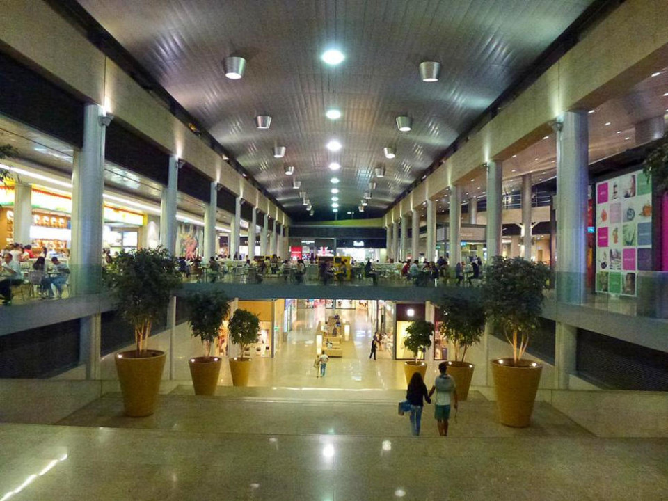 PSP detém mulher a furtar em loja do BragaParque