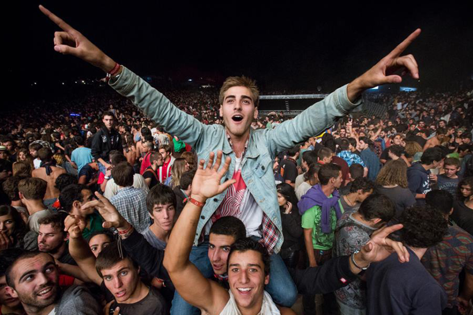 GNR entrega a espanhol mochila com 25 mil euros perdida em Paredes de Coura