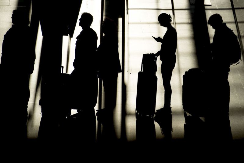 INE: Mais de 40 mil portugueses emigraram em 2015 e natalidade aumentou