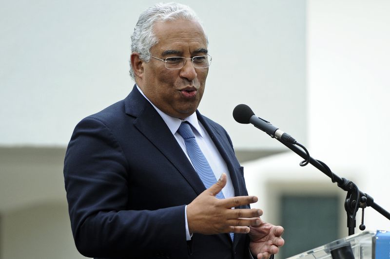 OE2017: António Costa afirma que sobretaxa de IRS vai desaparecer totalmente