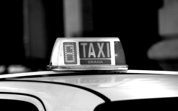 Taxista de Braga baleado acidentalmente num braço