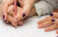 Pais de alunos em Espanha iniciam greve de um mês aos trabalhos de casa