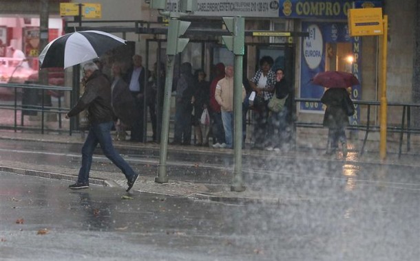 Protecção Civil alerta para chuva intensa, neve e vento nas próximas 24 horas