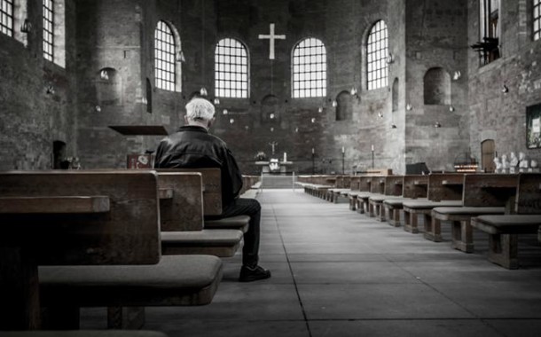 Bispos pedem perdão pelo silêncio da Igreja perante abusos sexuais de padres