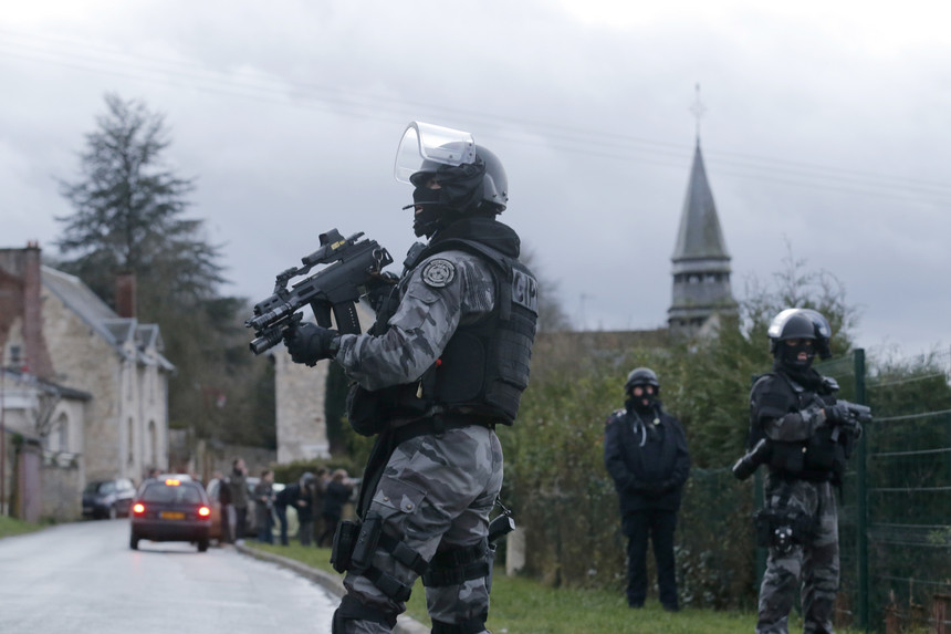Homem detido em França por suspeitas de terrorismo viveu em Aveiro