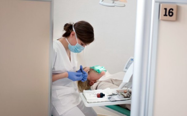 IVA sobre implantes dentários é sempre de 6%, esclarece o Fisco