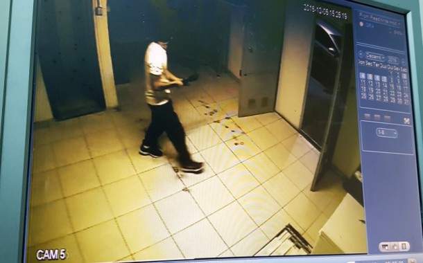 Vila Verde: Assaltou em plena luz do dia… acabou filmado, identificado e detido (Vídeo – EXCLUSIVO)