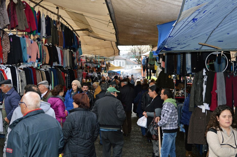 Feira semanal de Prado “prestes” a regressar ao Largo de São Sebastião