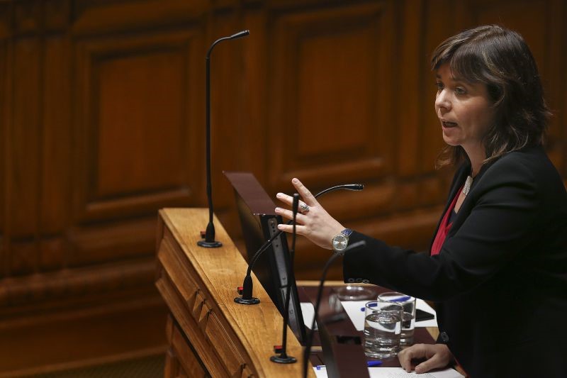 Bloco considera inaceitável proposta do Governo para integrar professores e exige mais