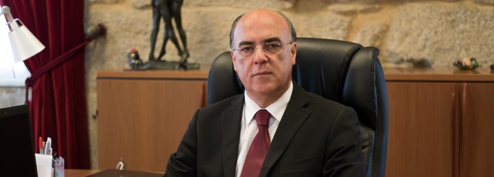 Presidente da Câmara felicita escolas básica e secundária Vila Cova pelos resultados no ranking alternativo do ensino secundário