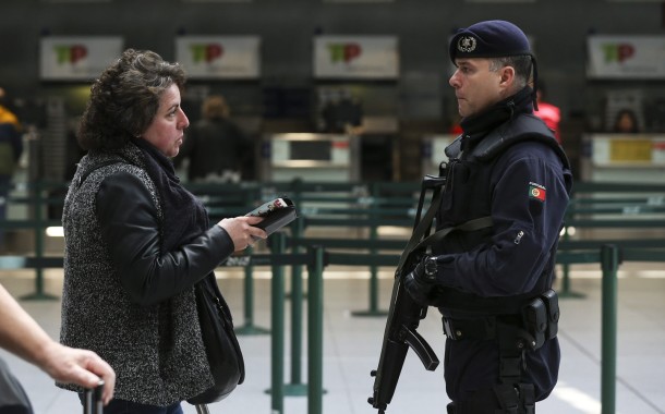 Risco de ameaça terrorista em Portugal mantém-se em grau “moderado”