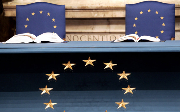 Comissão Europeia propõe novas normas fiscais para apoiar comércio electrónico na UE
