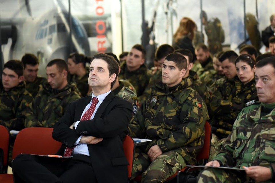 Câmara de Braga sensibiliza militares do RC 6 para programa ‘Qualifica’