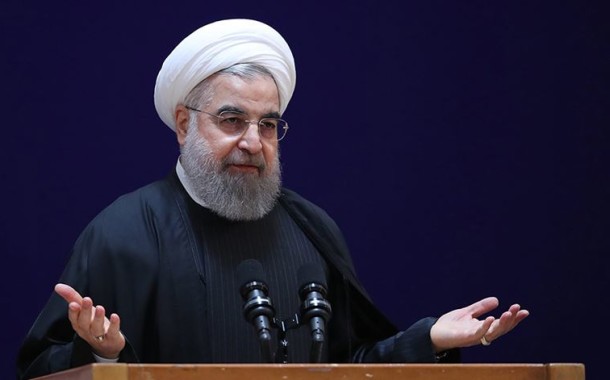 Trump proíbe entrada de iranianos e Irão responde na mesma moeda; presidente americano em tribunal