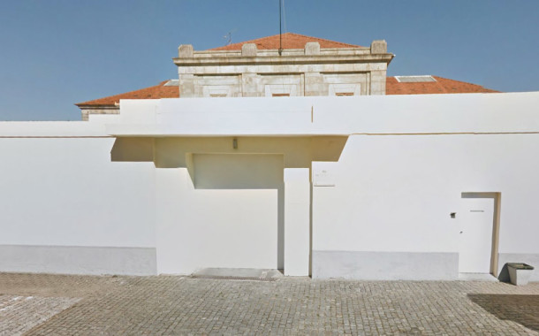 Detido quando tentava entrar com droga na cadeia de Braga
