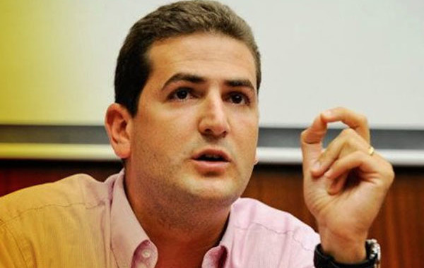 CGD está a “ser gerida por SMS e email”, acusa deputado bracarense Hugo Soares