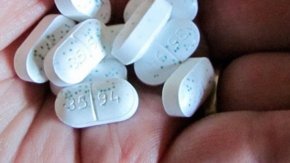 Autoridade do Medicamento manda suspender venda de lotes de quatro fármacos