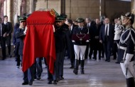 Jospin, Sarney, Jacques Santer e príncipe de Marrocos no funeral de Mário Soares