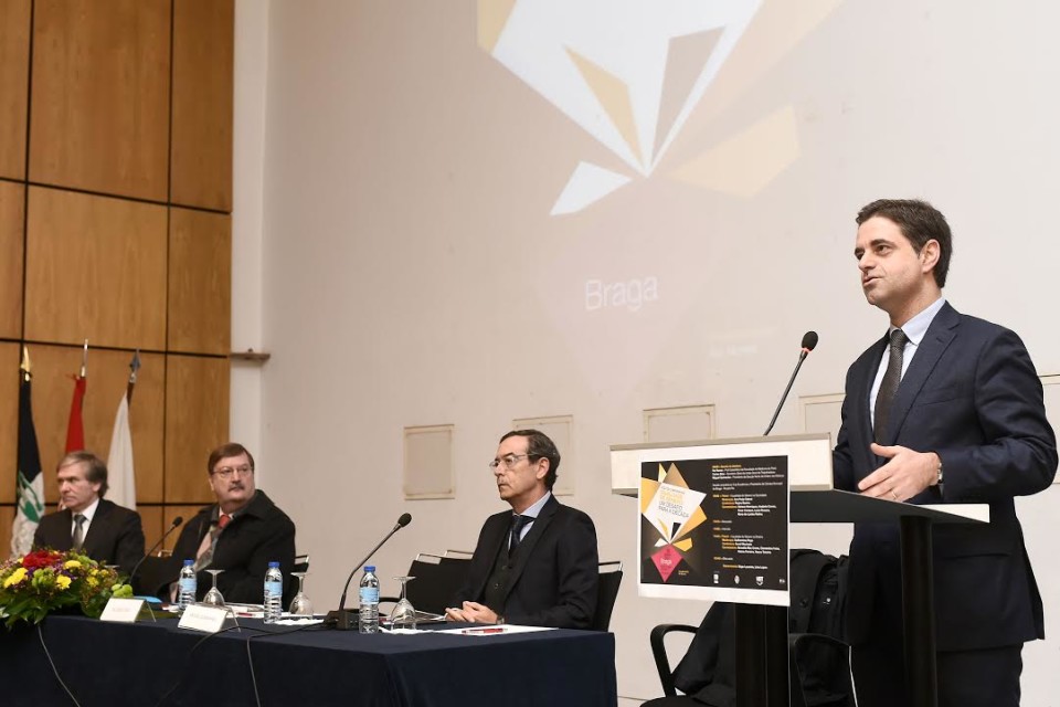 “Portugal tem dado passos importantes para a igualdade de género”, diz Ricardo Rio, dando como exemplo Braga