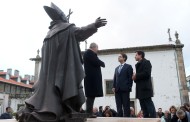 Braga presta tributo a Frei Bartolomeu dos Mártires com estátua no largo S. Paulo