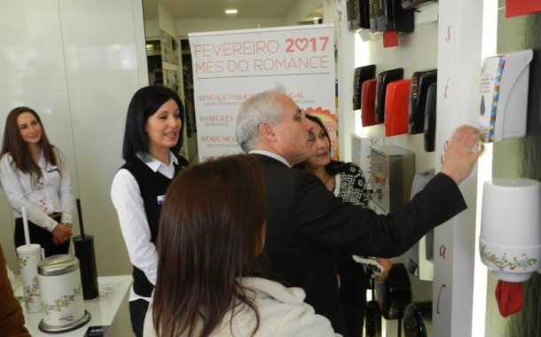 Linha de utensílios para casa de banho engrossa família ‘Namorar Portugal’