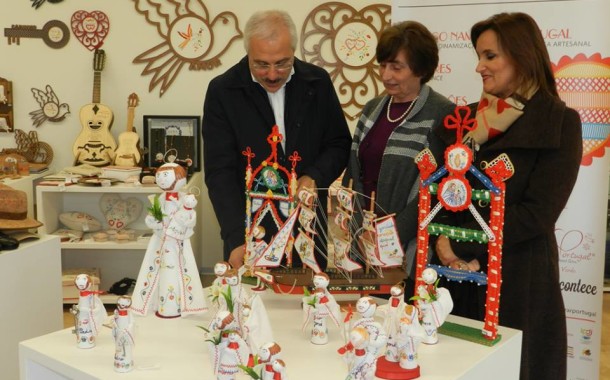 Artesã barcelense apresenta ‘Santos Populares Namorar Portugal’