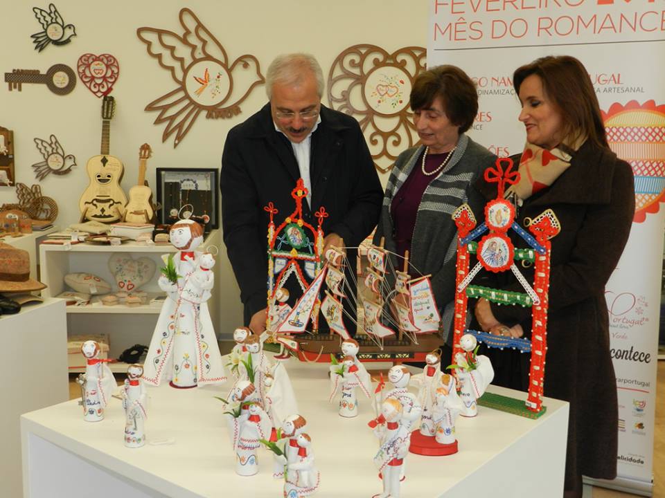 Artesã barcelense apresenta ‘Santos Populares Namorar Portugal’