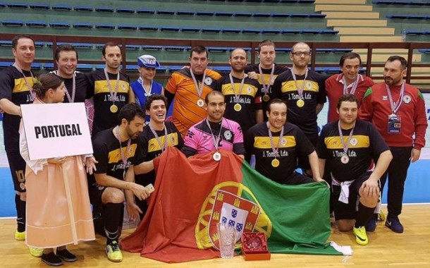 Padres portugueses tricampeões europeus de futsal