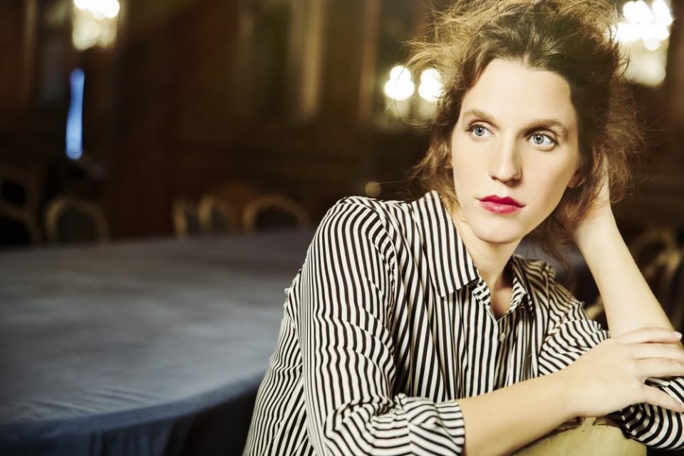 Luísa Sobral apresenta o seu novo trabalho ‘Luísa’ no Theatro Circo (dia 14)