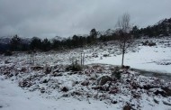 Neve volta a cobrir a serra do Gerês