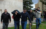 Autor dos homicídios de Barcelos vaiado à saída do Tribunal de Braga
