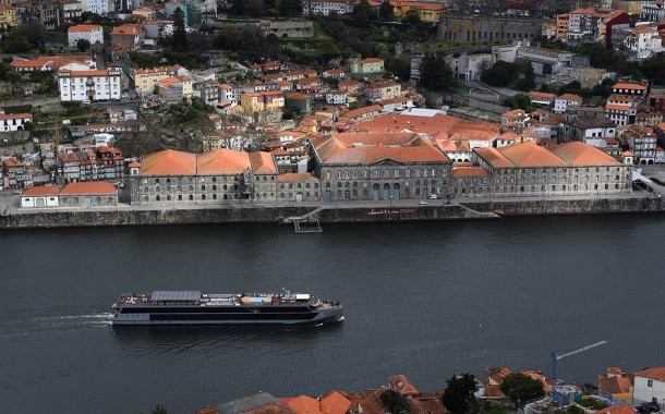 Lameirinho equipa mais dois navios-hotel a inaugurar sábado no Douro; Sara Sampaio é uma das madrinhas