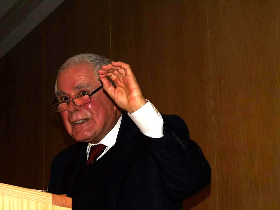 “Trump é um chico esperto”, afirma o filósofo José Gil em Braga