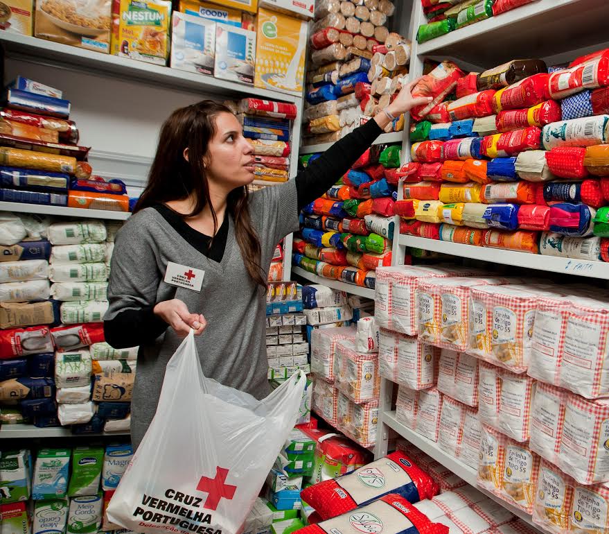 Cruz Vermelha de Braga promove recolha de alimentos entre sexta-feira e domingo