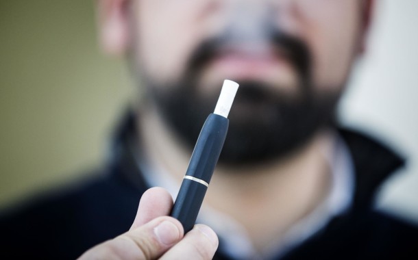 PS rejeita proibições de se fumar ao ar livre