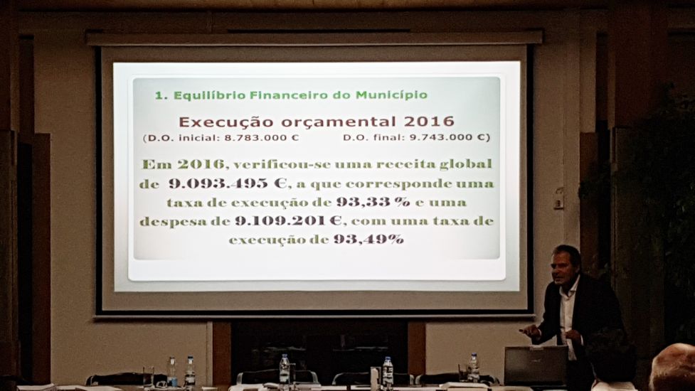Terras de Bouro: Assembleia Municipal aprovou contas de 2016 com abstenção da bancada do PSD; Taxas de execução acima dos 93%
