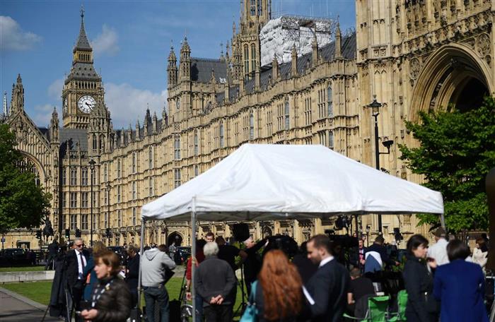 Parlamento britânico marca eleições legislativas para 8 de Junho